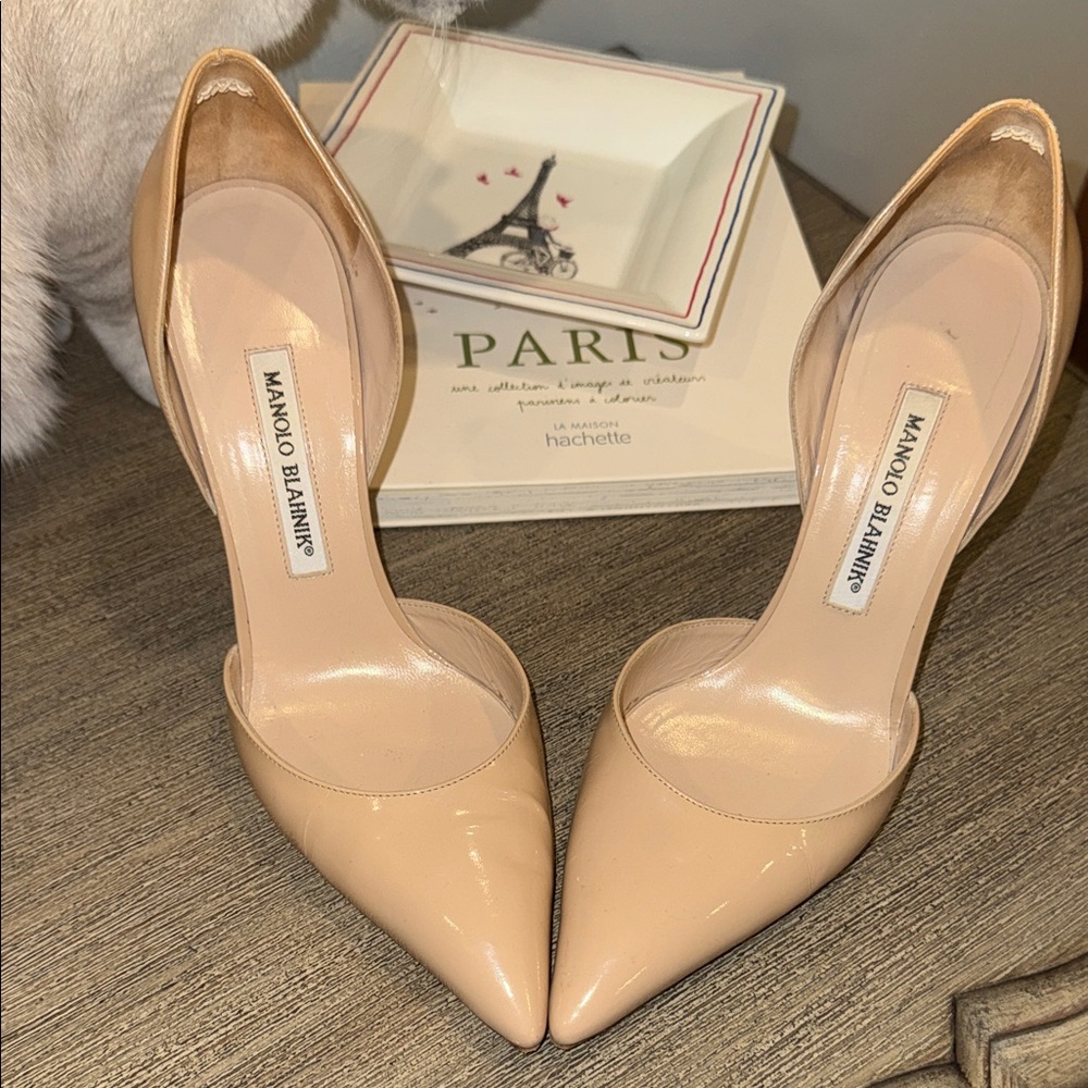 Manolo Blahnik Beige Heels